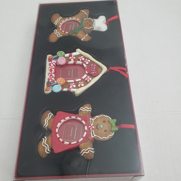 ST. Nicholas Square Ornament Frames Set of 3. - Picture 6 of 7